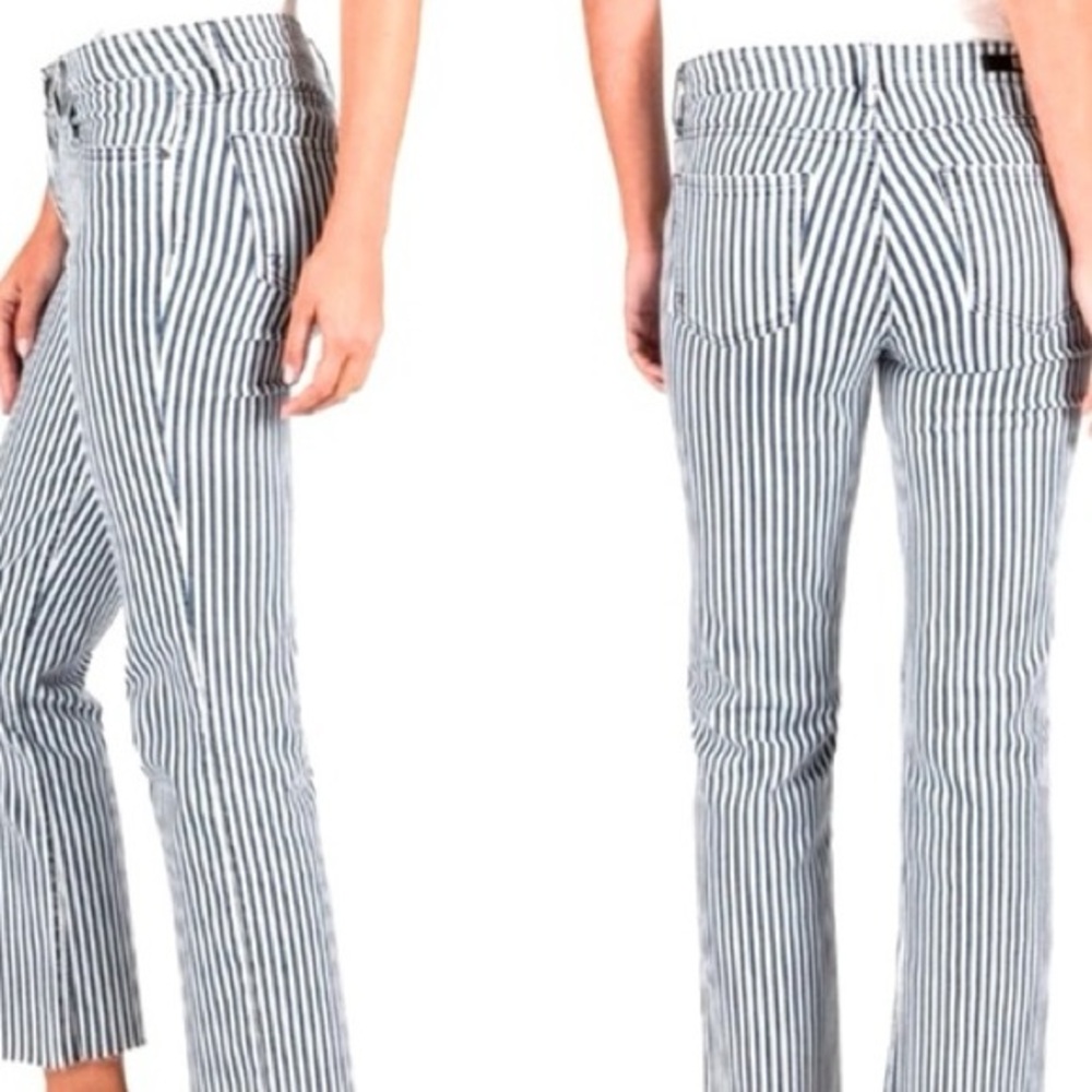 Kut from the Kloth Blue and White Striped Cropped Pants